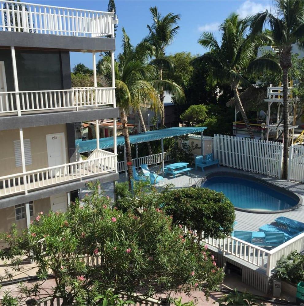 China Town Hotel Caye Caulker Luaran gambar