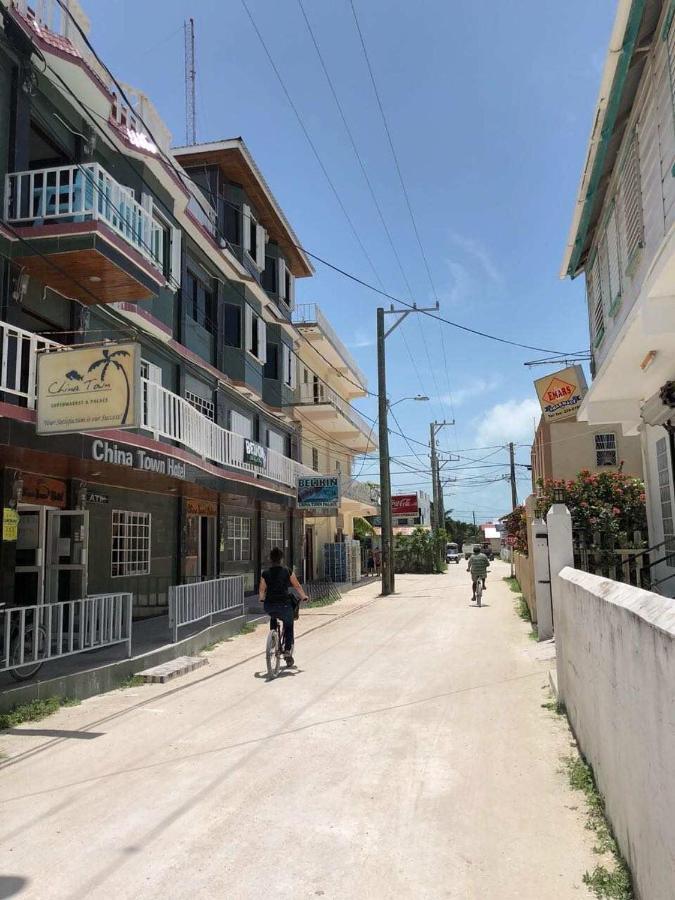 China Town Hotel Caye Caulker Luaran gambar
